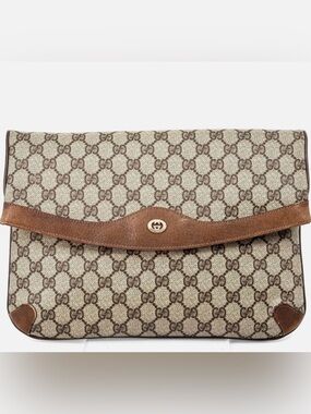✨ Vintage Gucci Accessory Collection Monogram Clutch ✨